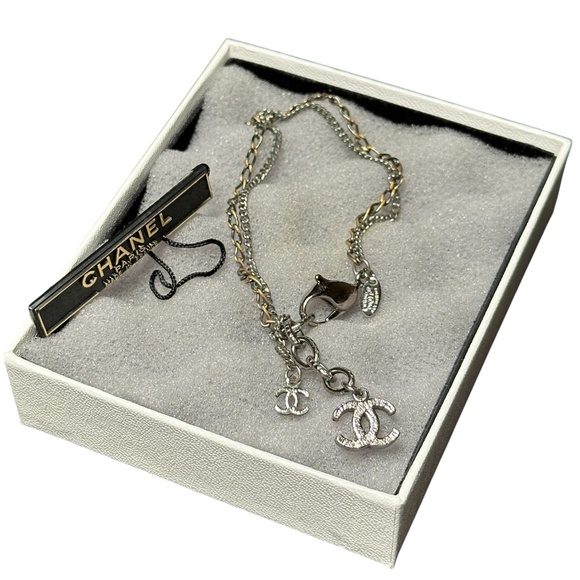 CHANEL Double CC Fashion Bracelet - Picture 5 of 6